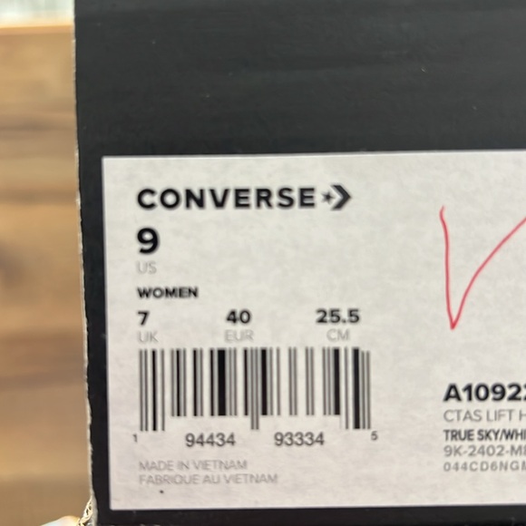 CONVERSE CTAS LIFT HI BRAND NEW - Picture 8 of 9